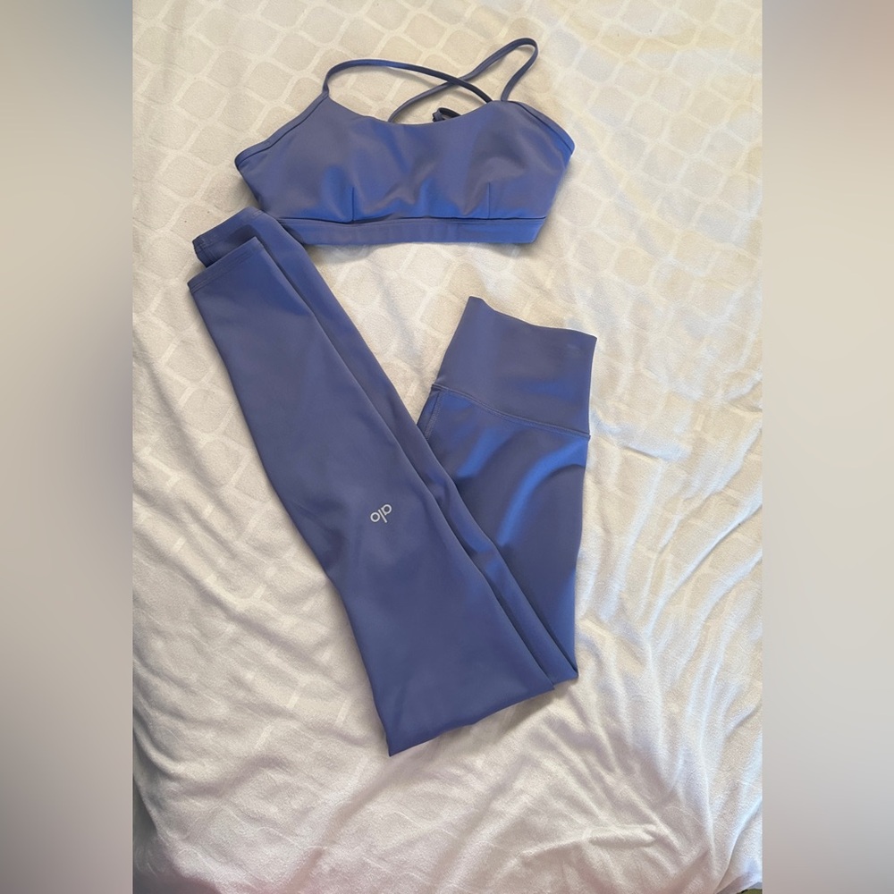 ALO Yoga Infinity Blue set only